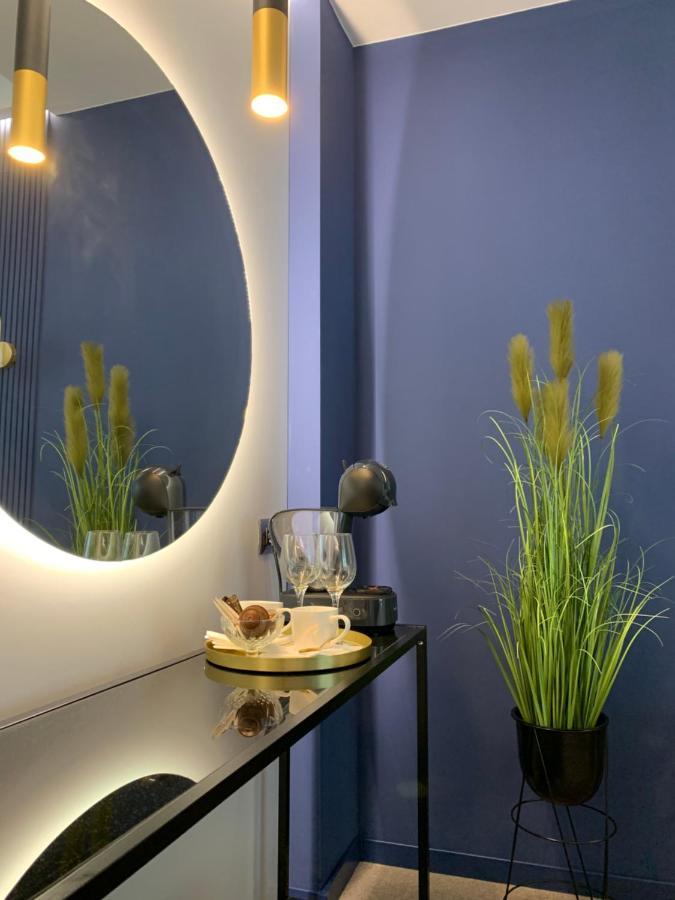Апартаменты Luxury Saphir Gold Mamaia Nord Экстерьер фото